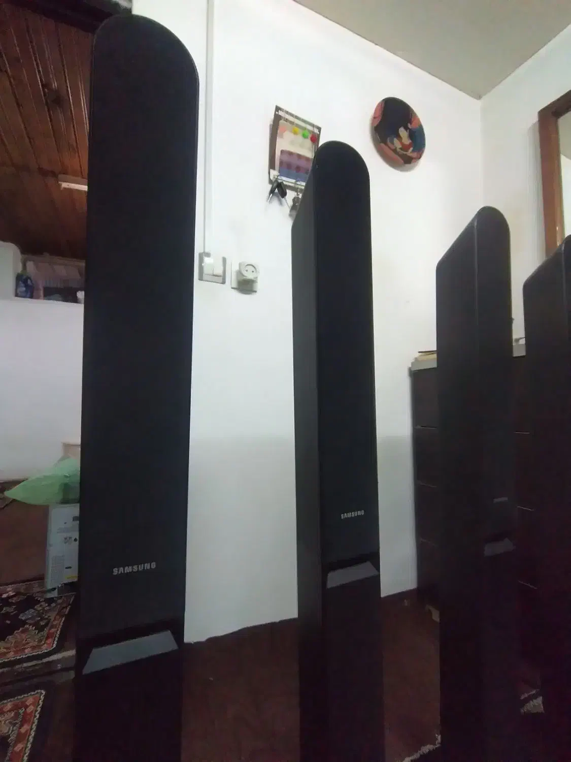 باند خانگی تلویزیون|سیستم صوتی خانگی|پره‌سر, |دیوار