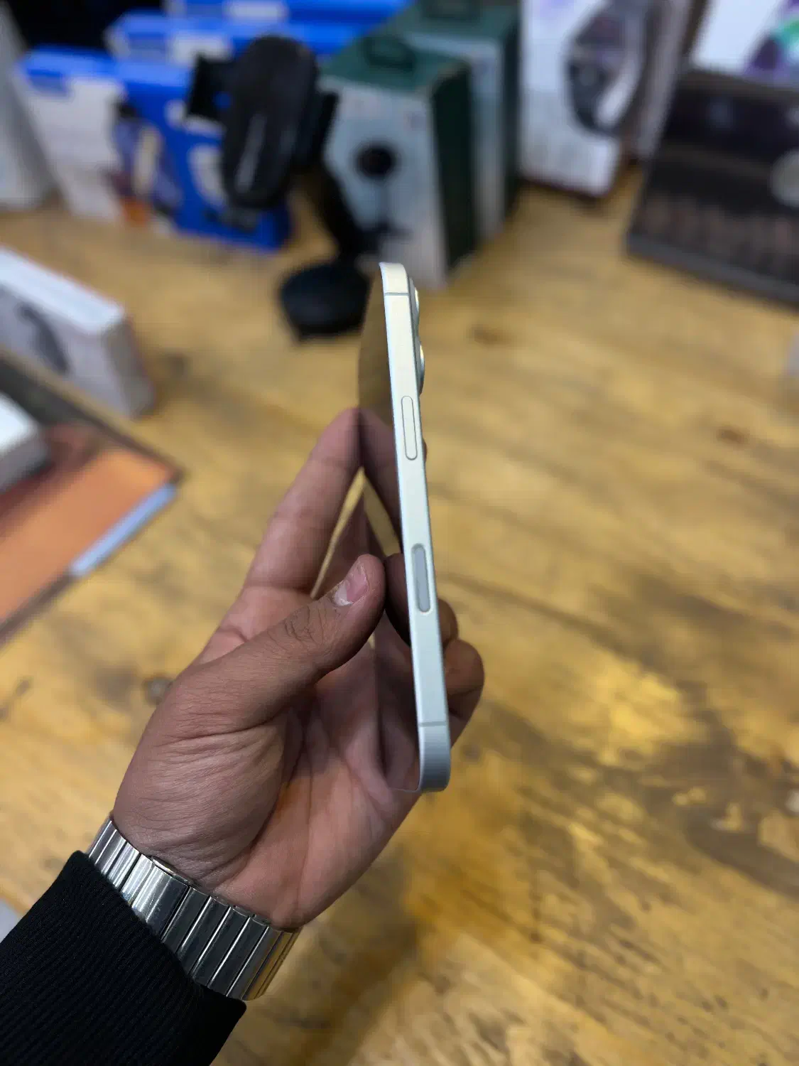 16Normal 128Gb/Ch 100% White|موبایل|یزد, |دیوار