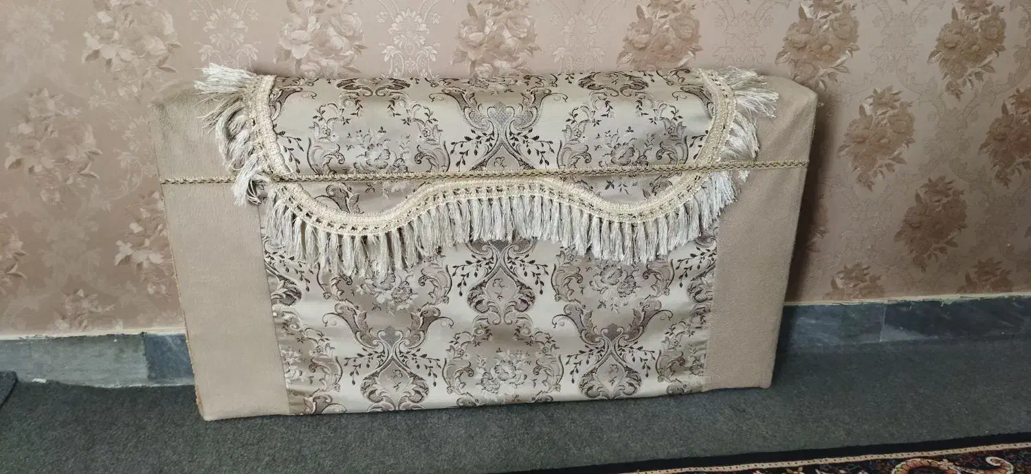 یک جفت پشتی کاملا سالم|پشتی|تبریز, |دیوار