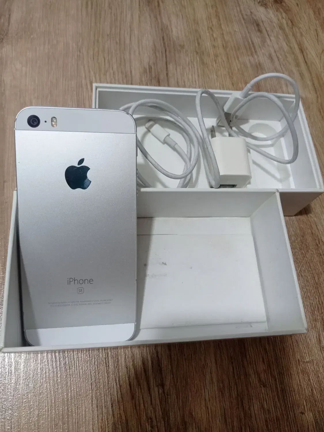 iphone se 2016 . 64 g|موبایل|فریدونکنار, |دیوار