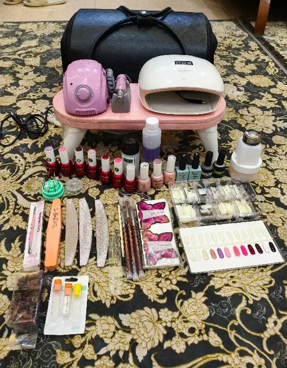 لوازم کاشت ناخن|آرایشی، بهداشتی، درمانی|نهاوند, |دیوار