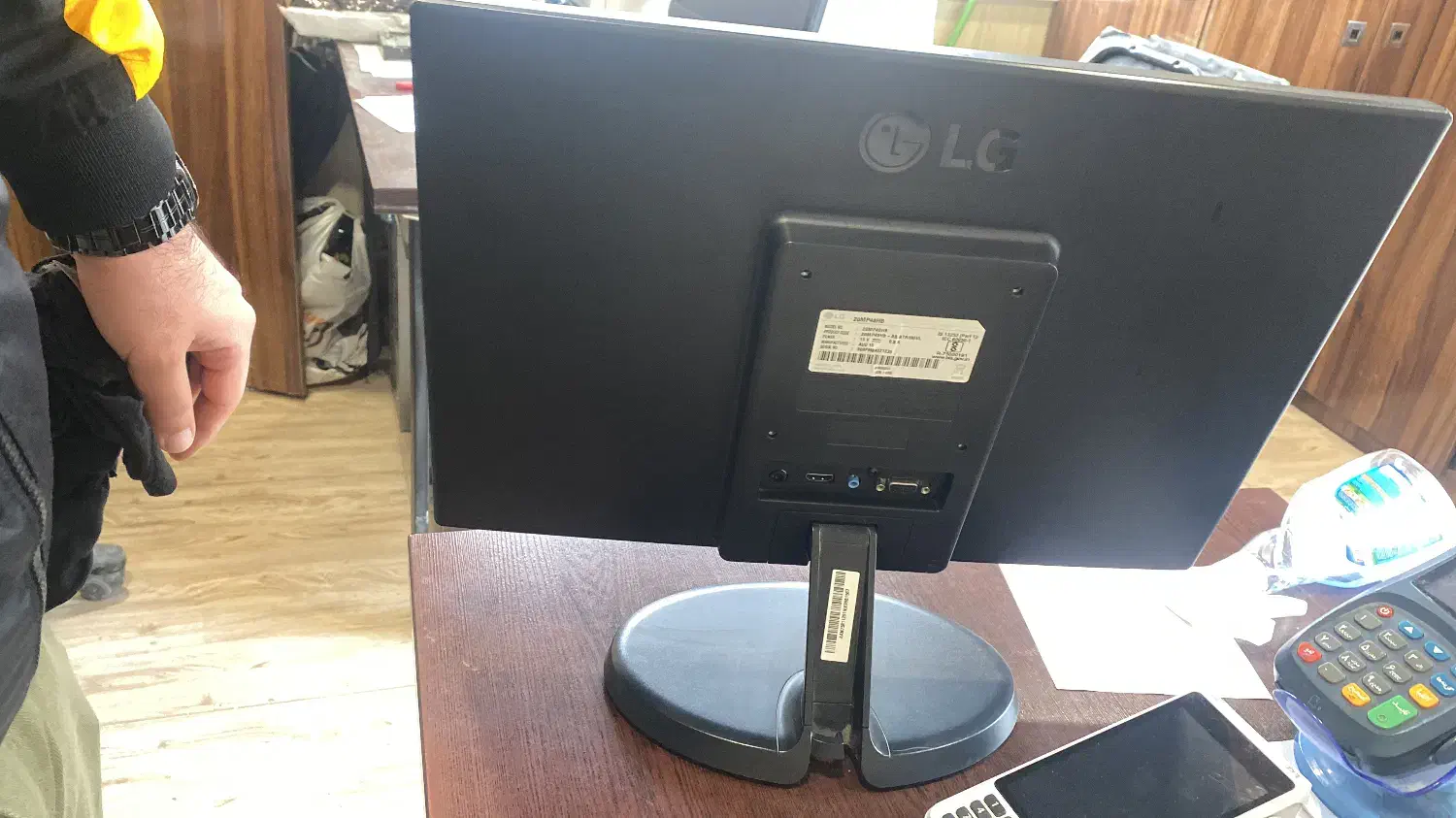 مانیتور ۱۹ اینچ|رایانه رومیزی|رشت, رشتیان|دیوار