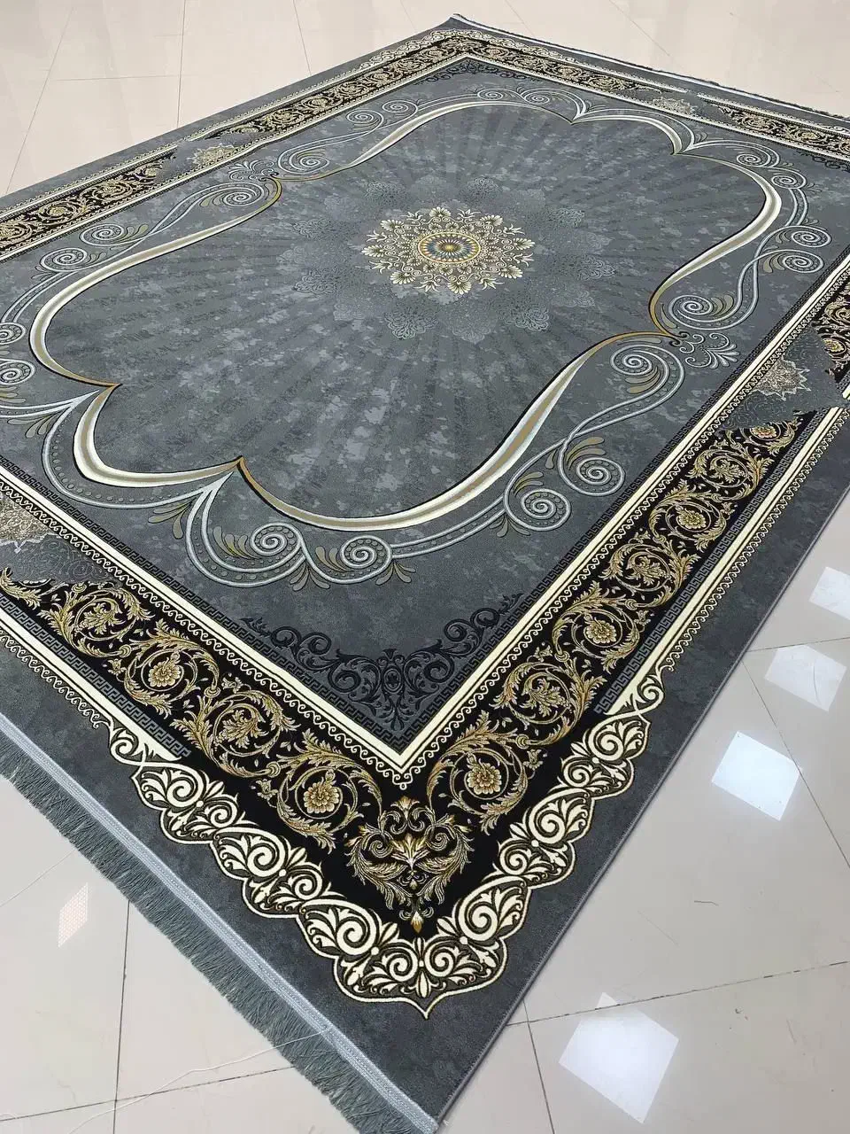 فرش ساغر|فرش|رشت, حومه رشت|دیوار