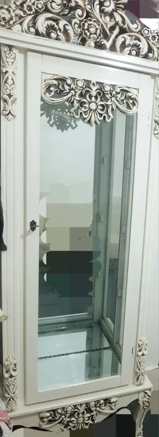 ویترین و مبل و پاتختی|بوفه، ویترین، کنسول|لردگان, |دیوار