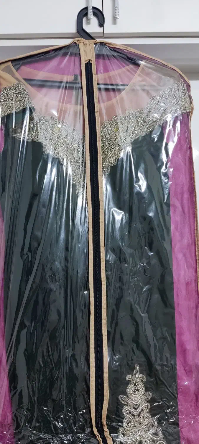 لباس|لباس|نیشابور, خط کاشمر|دیوار