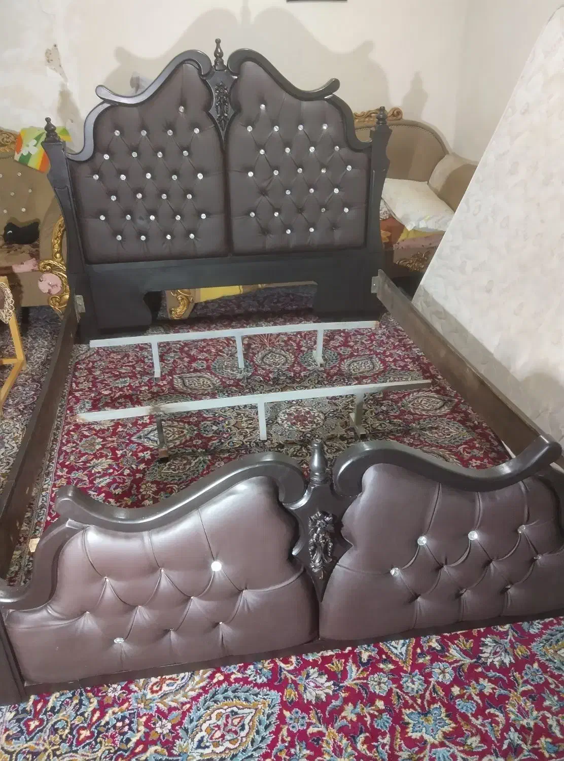 تخت خواب دونفره|تخت و سرویس خواب|مسجد سلیمان, |دیوار