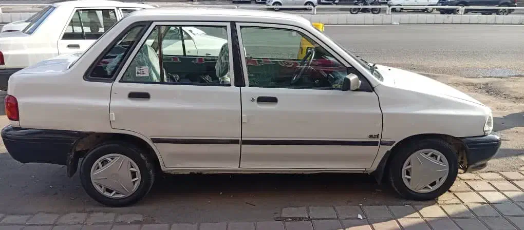 پراید انژکتور مدل۸۳|خودرو سواری و وانت|رشت, شهرک شهید رجایی|دیوار