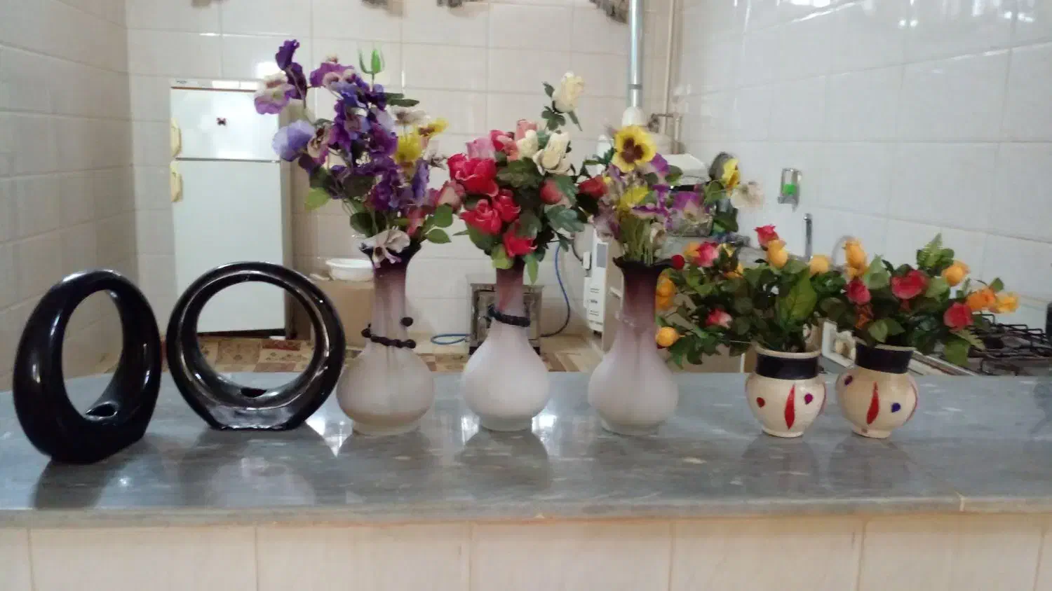 گلدان با گل|گل مصنوعی|اردکان, |دیوار