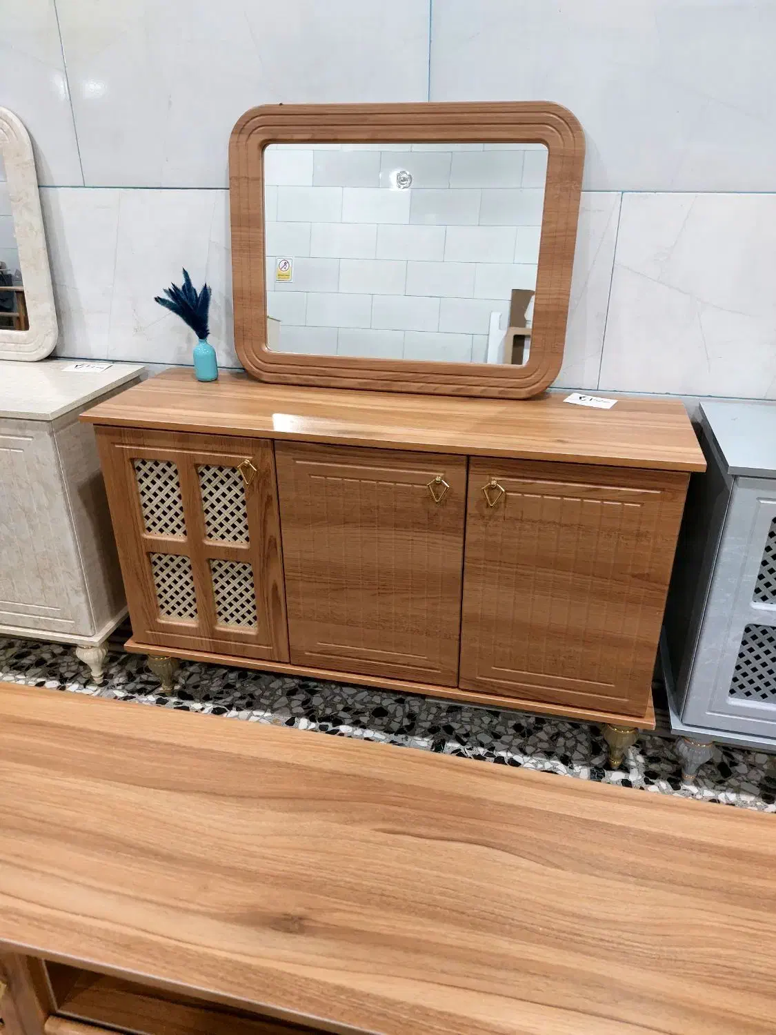 میز تی وی حصیری|میز تلویزیون|اصفهان, قهجاورستان|دیوار