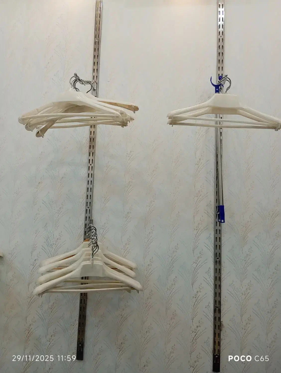 چوب لباسی|بندرخت و رختآویز|مشهد, شهید آوینی|دیوار