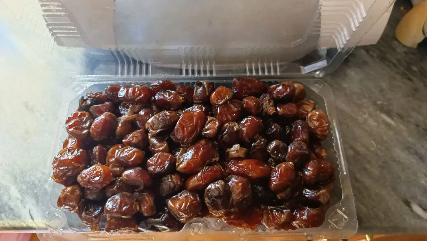 خرمای درجه یک جنوب از نوع شیره دار|خوردنی و آشامیدنی|گنبد کاووس, |دیوار