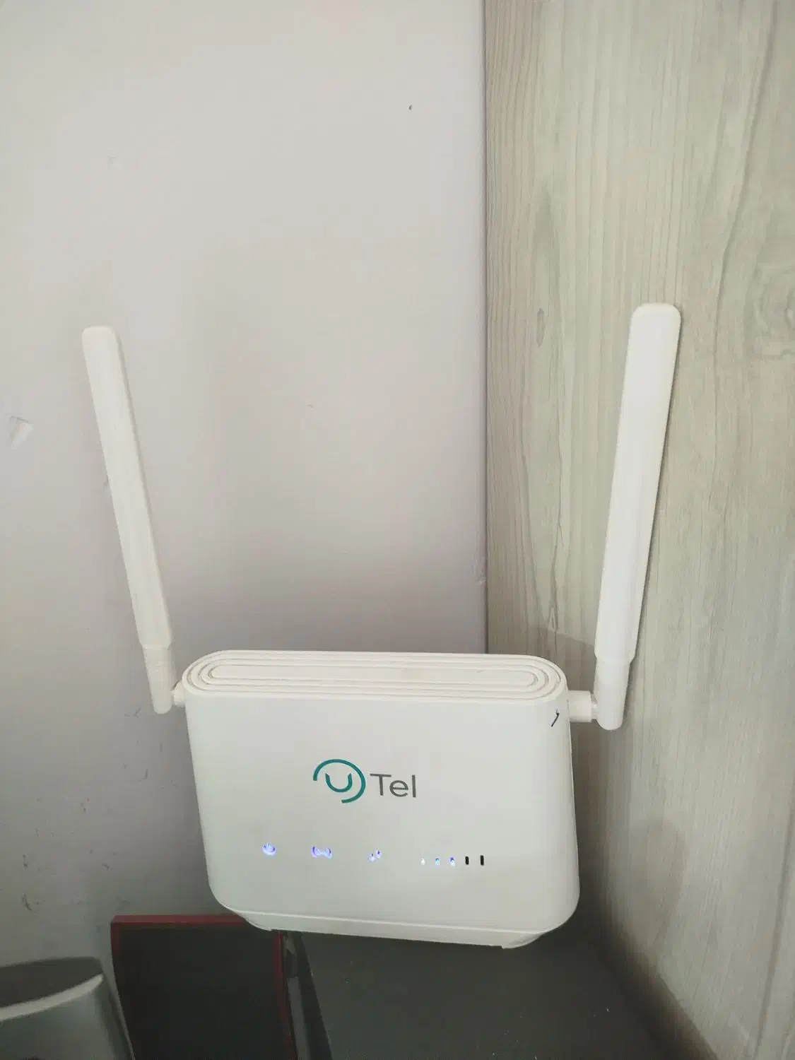 مودم Uetl رومی رومی رومیزی یم کارتی ( ۴پورت)Utel|مودم و تجهیزات شبکه|زنجان, |دیوار