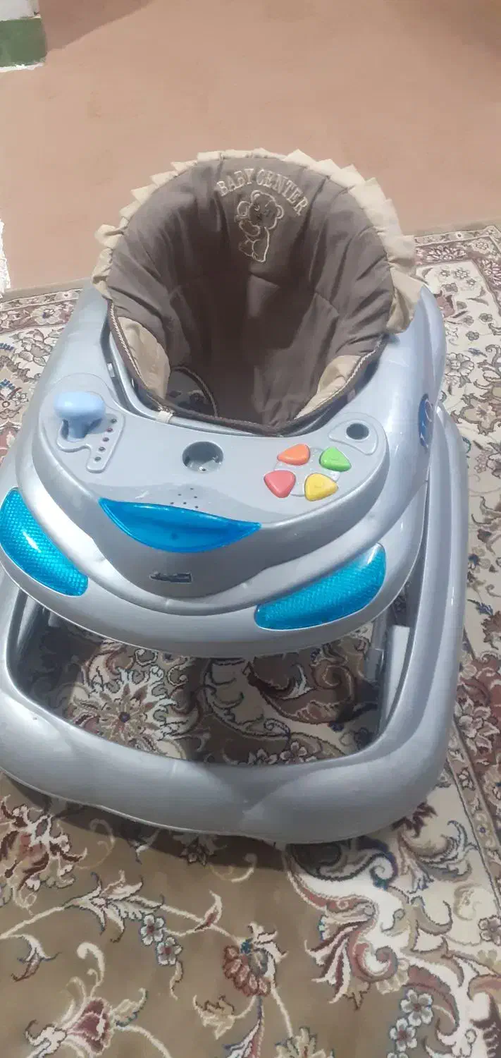 فروش کالسکه و روروک سالم و تمیز|کالسکه و لوازم جانبی|سبزوار, گلشن|دیوار