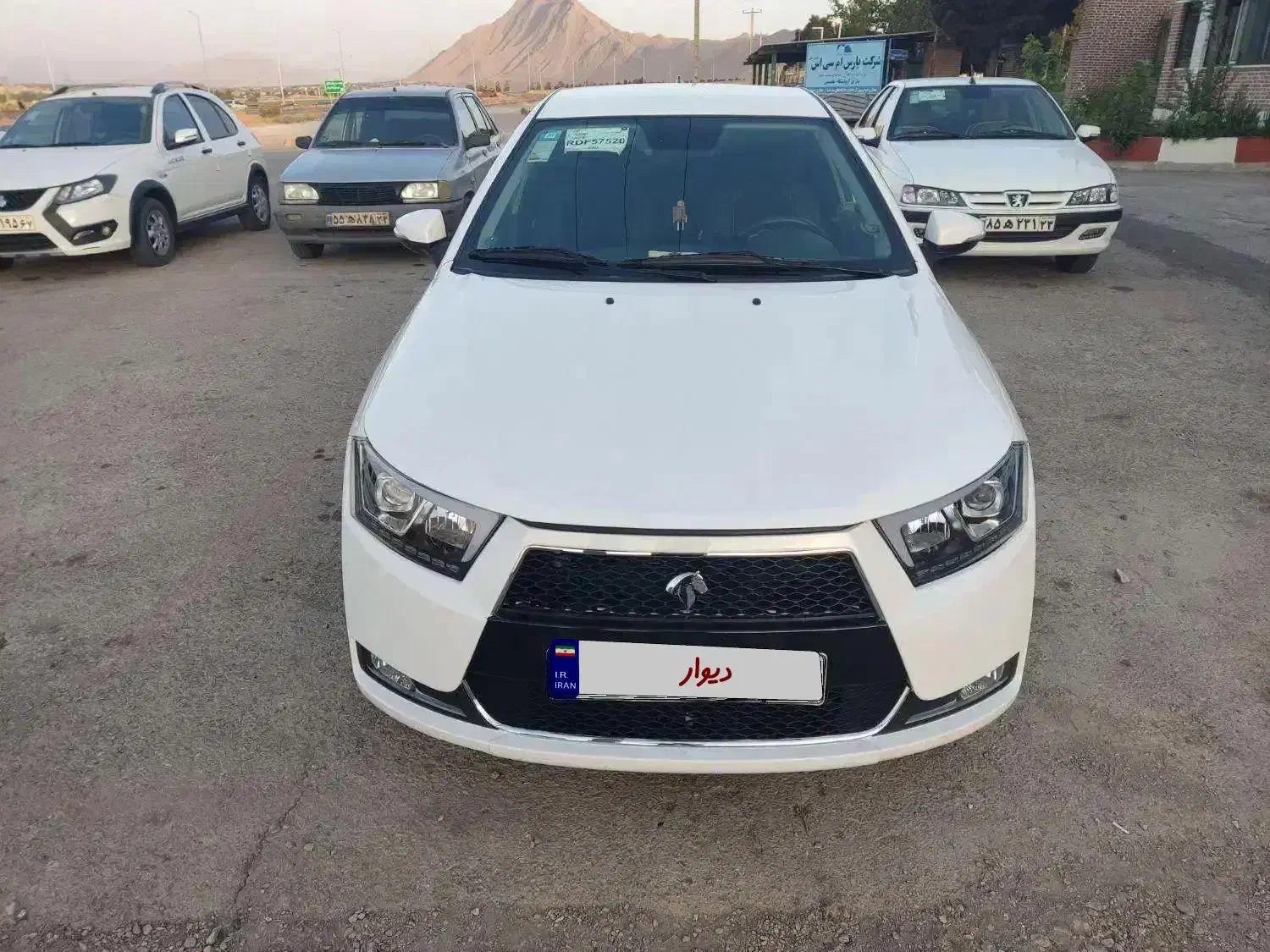 دنا پلاس ۶دنده صفر ۱۴۰۴ سفید|خودرو سواری و وانت|فولادشهر, مسکن مهر فولادشهر|دیوار