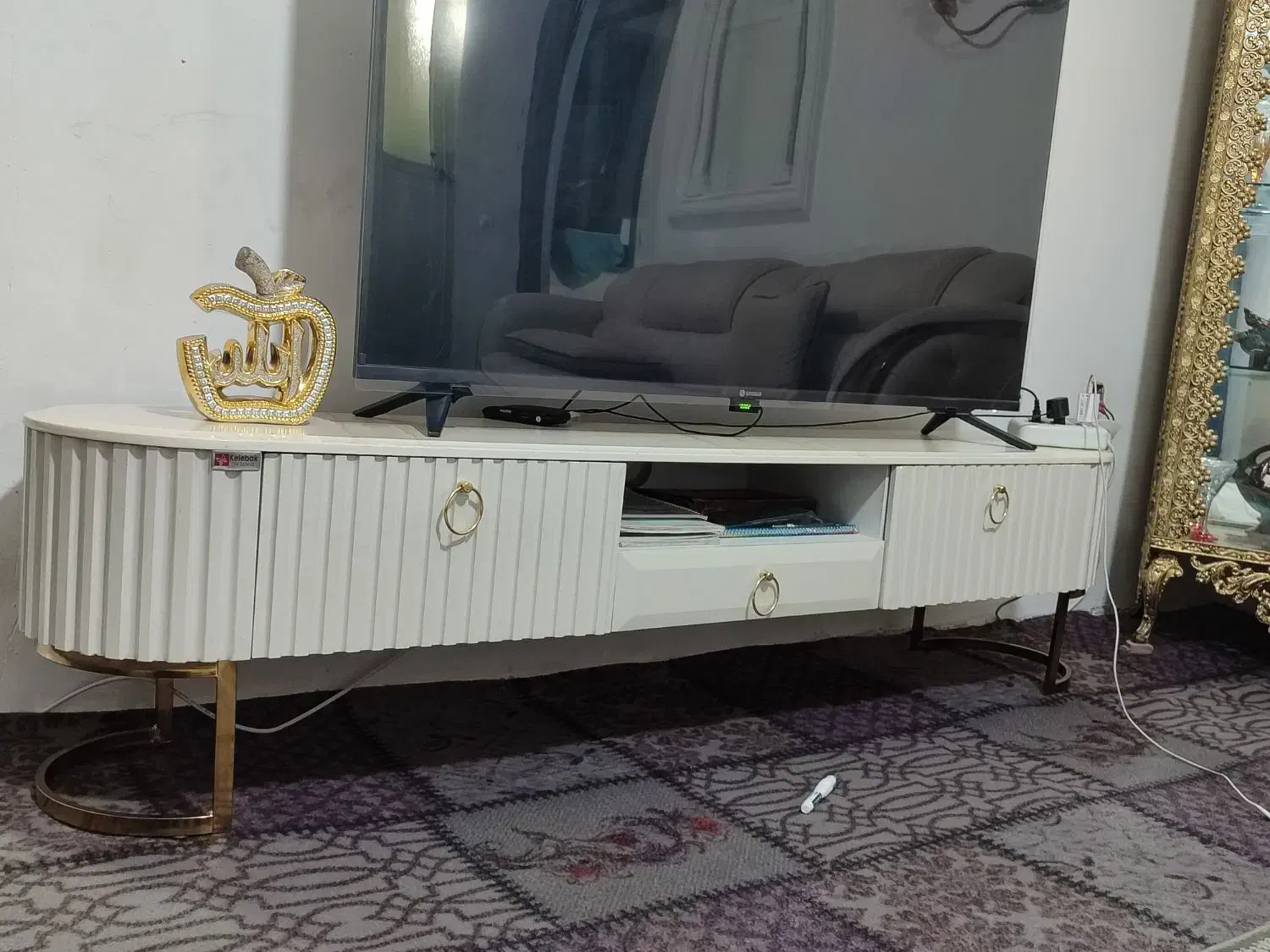 میزجدید  وکیوم در حد نو|میز تلویزیون|ارومیه, |دیوار