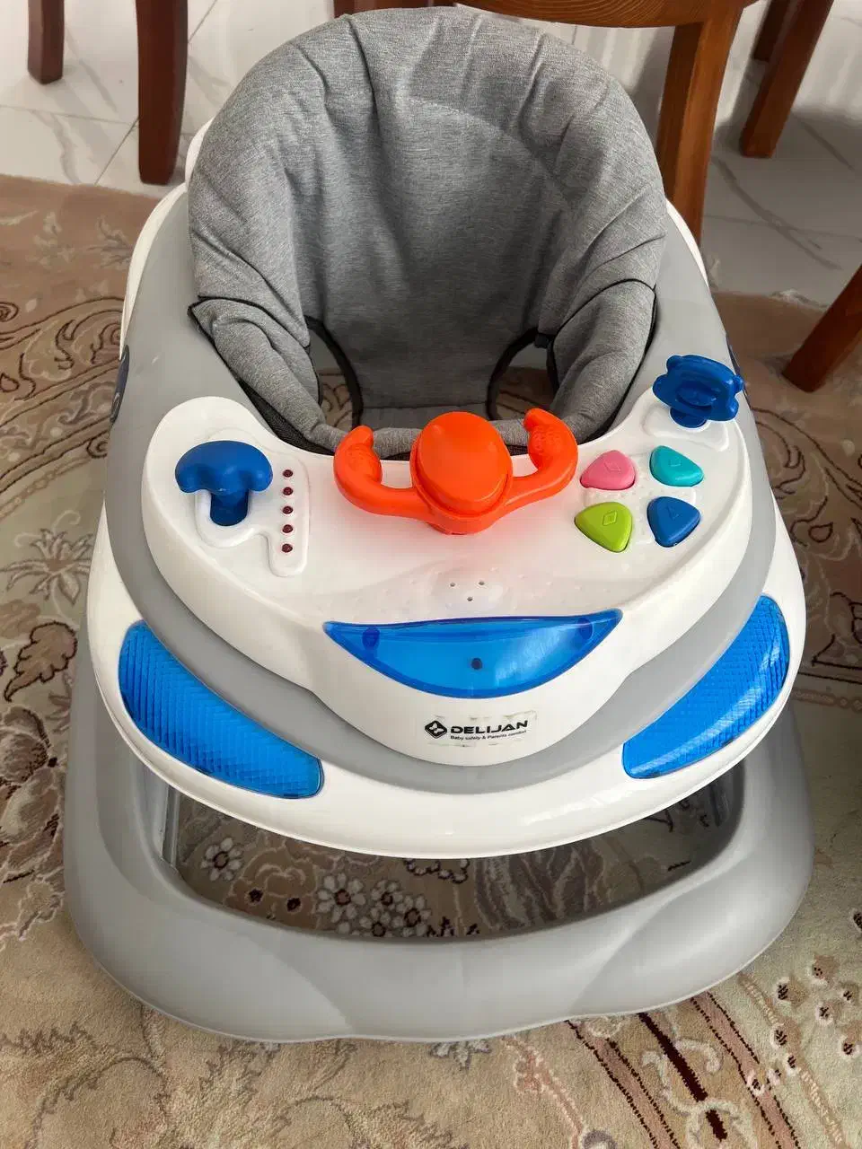 روروئک و کریر در حد نو|کالسکه و لوازم جانبی|همدان, |دیوار