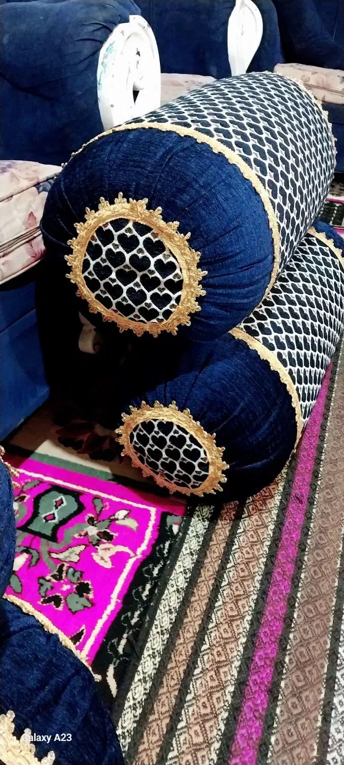 دوخت انواع رو بالشتی رو متکای باقیمت مناسب.|رختخواب، بالش، پتو|ایذه, |دیوار