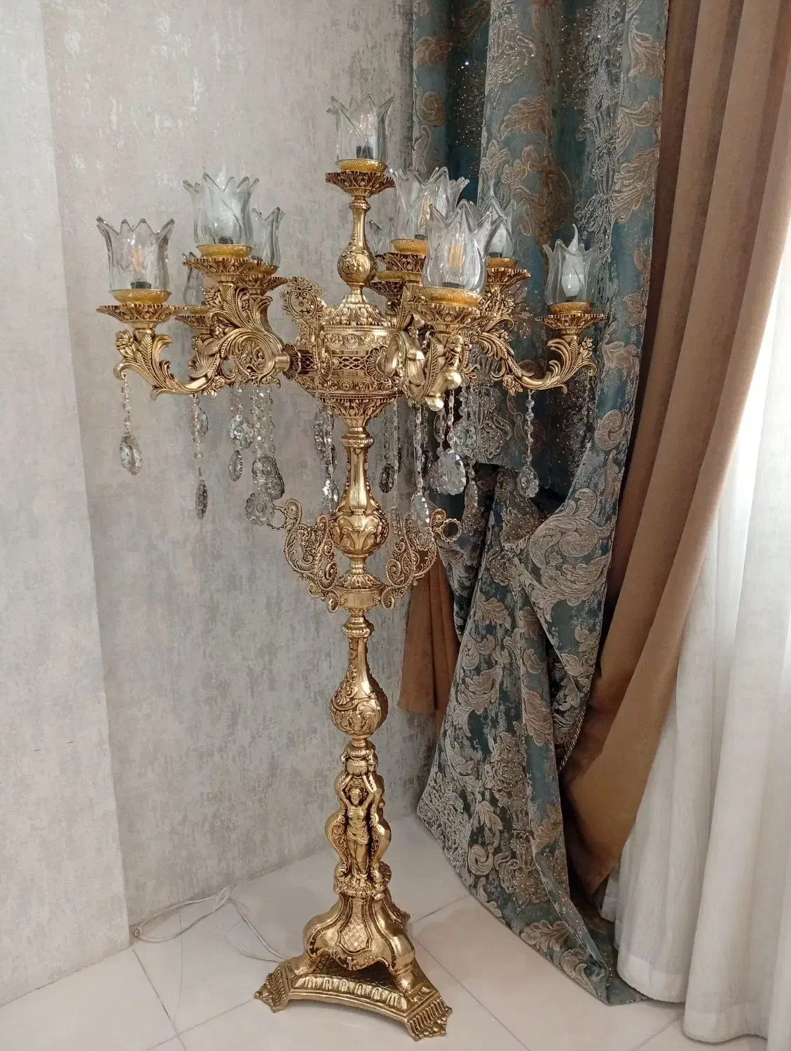 لوستر پایه دار نو|لوستر و چراغ آویز|مشهد, چهنو|دیوار