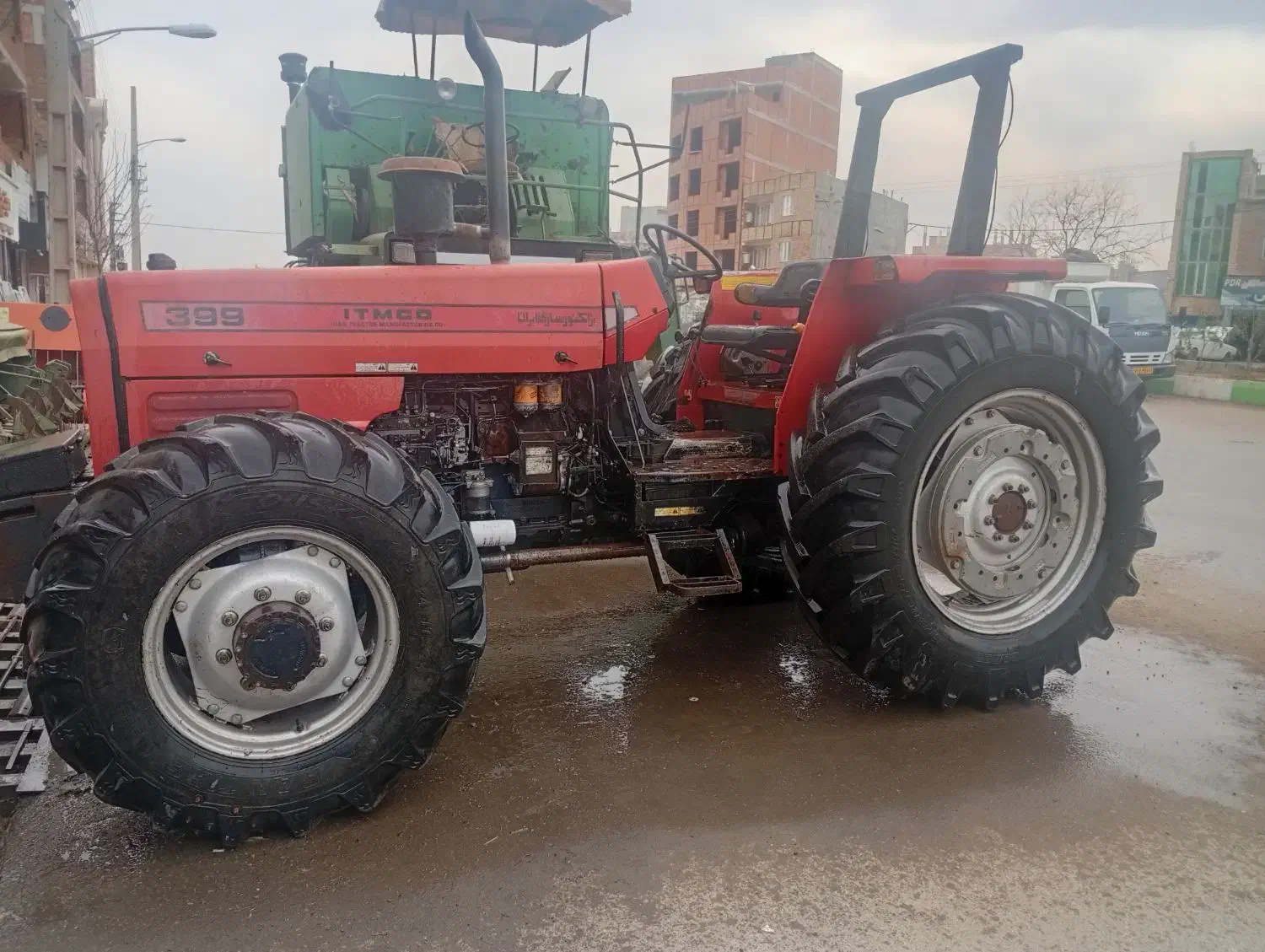 تراکتور ۳۹۹ مدل ۹۳|خودرو سنگین|پارس‌آباد, |دیوار