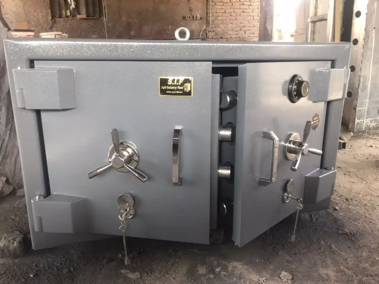 گاوصندوق  زیر ویترینی|فروشگاه و مغازه|سمنان, |دیوار