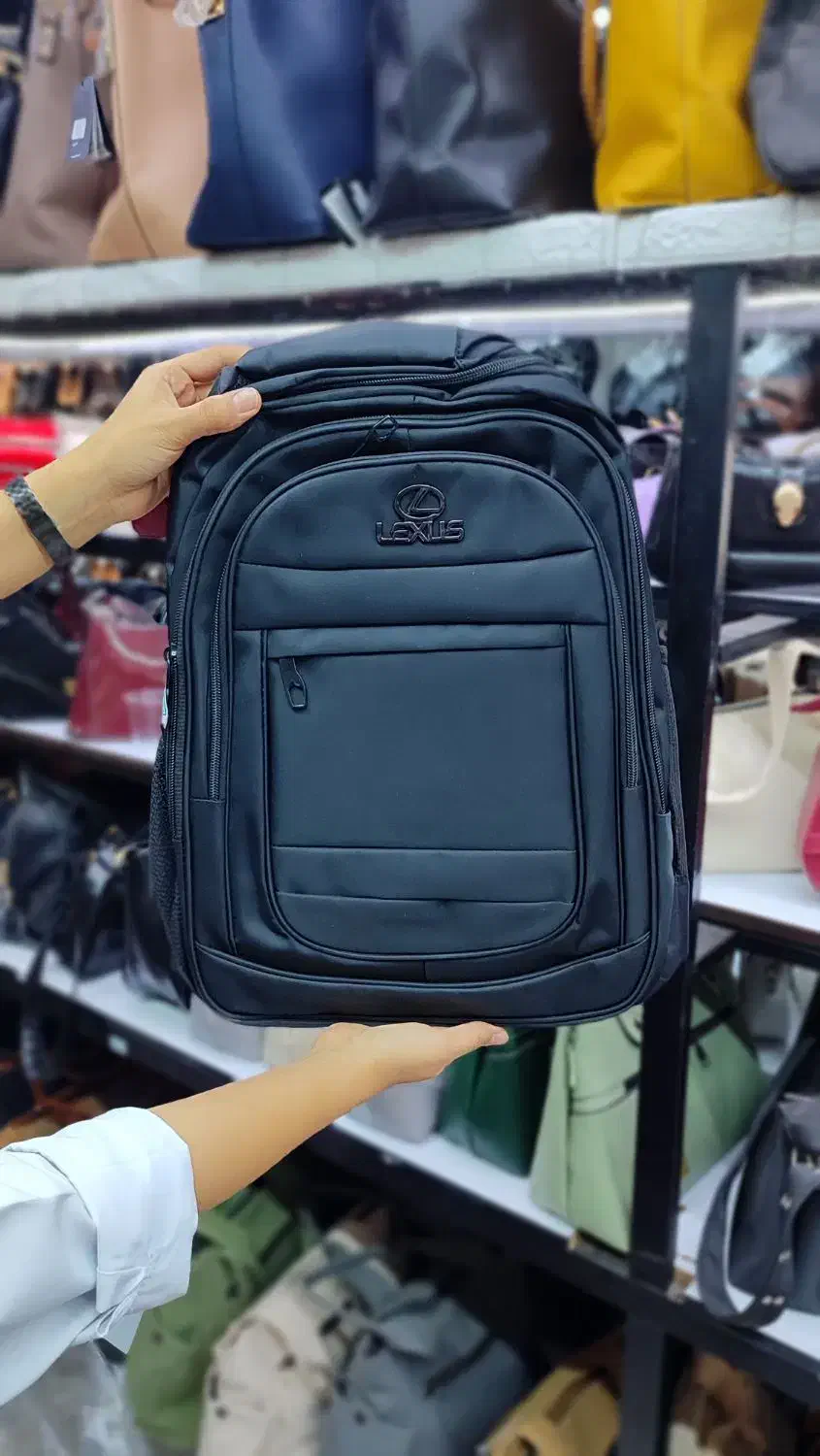 کوله مدرسه|کیف، کفش، کمربند|شوشتر, |دیوار