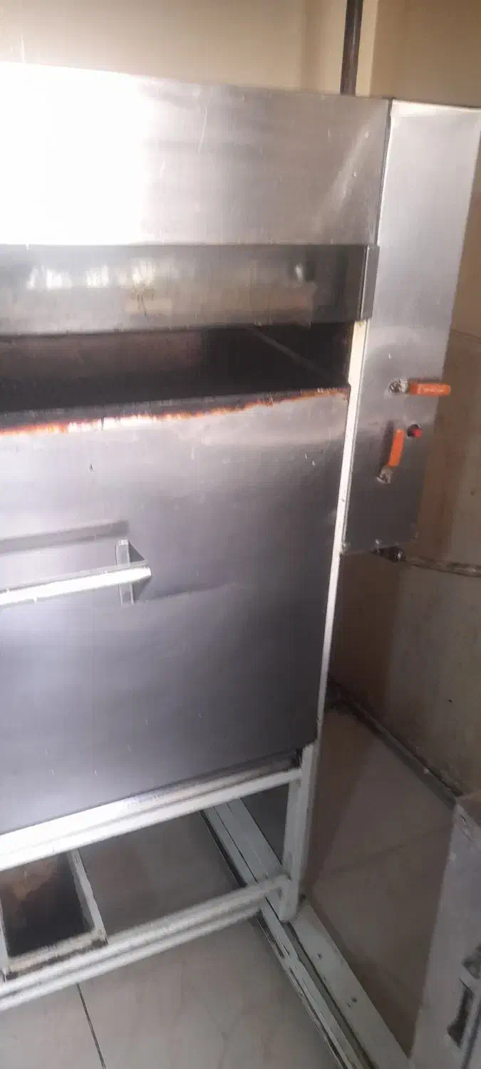 کبابپز تابشی وچرخ گوشت|کافی‌شاپ و رستوران|اصفهان, بهارستان|دیوار