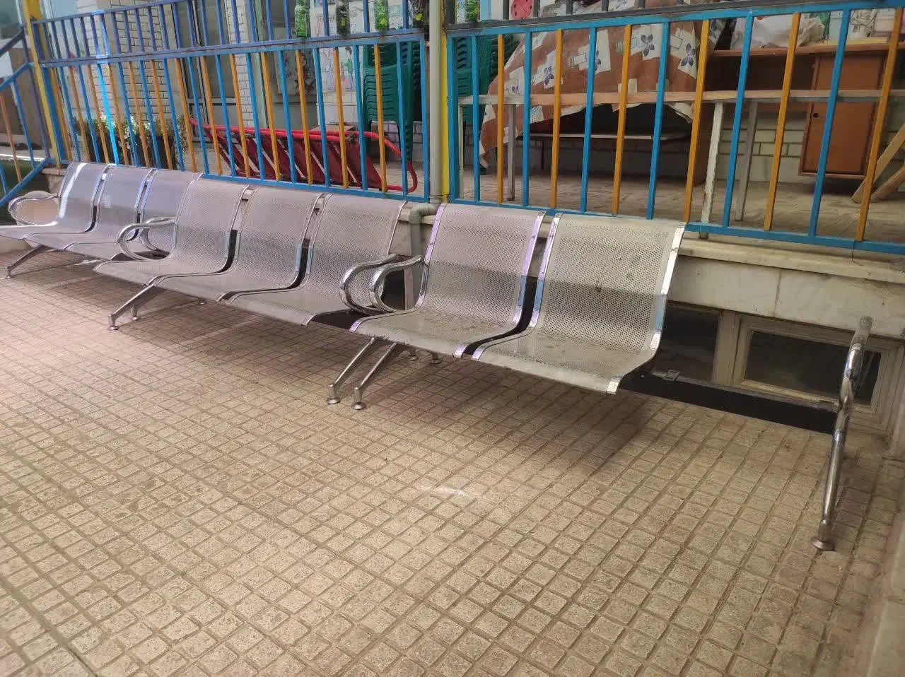 صندلی فلزی در حدنو|مبلمان اداری|خمینیشهر, |دیوار