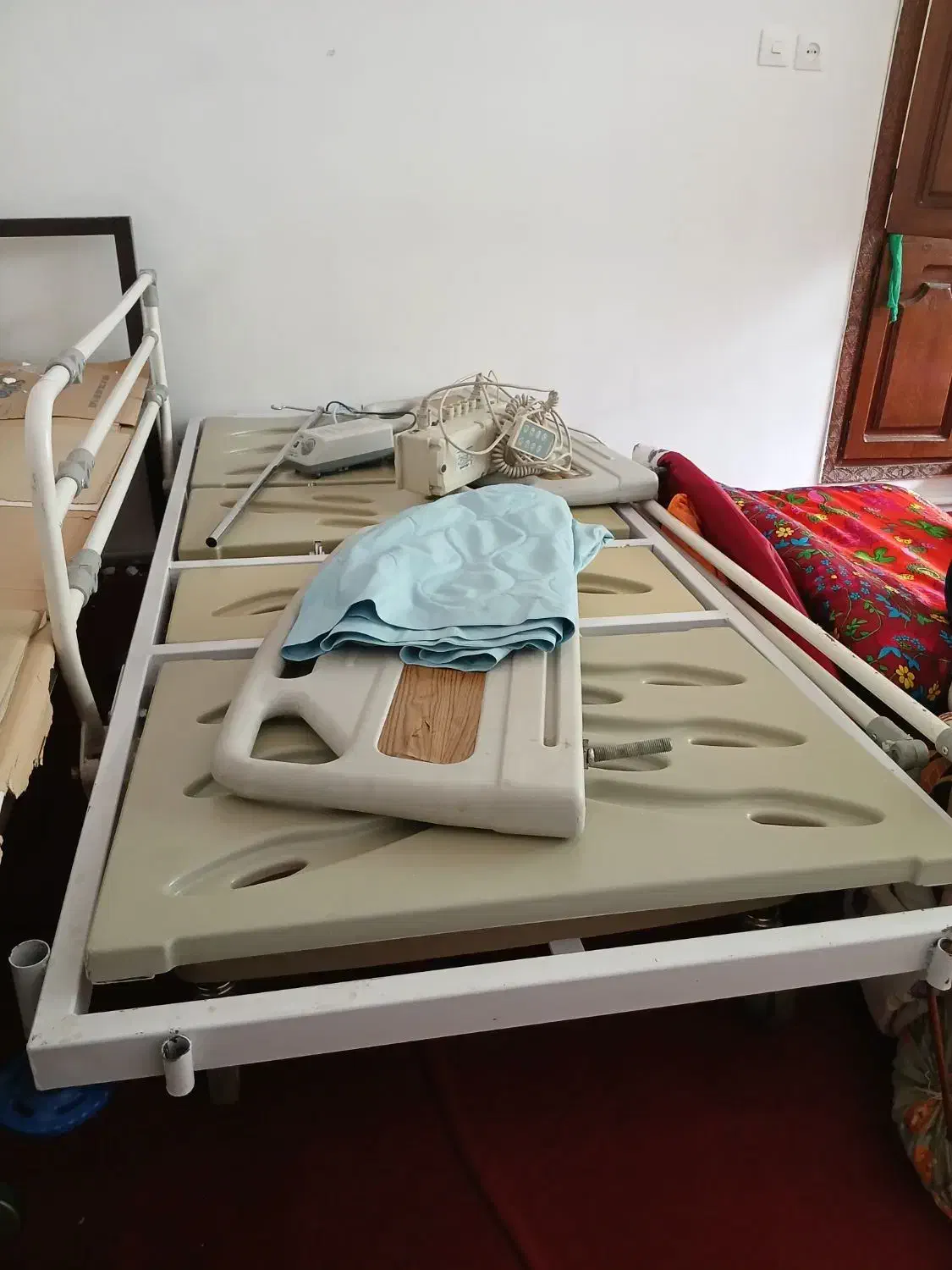 تخت بیمارستانی برقی با تشک برقی|پزشکی|اردبیل, |دیوار