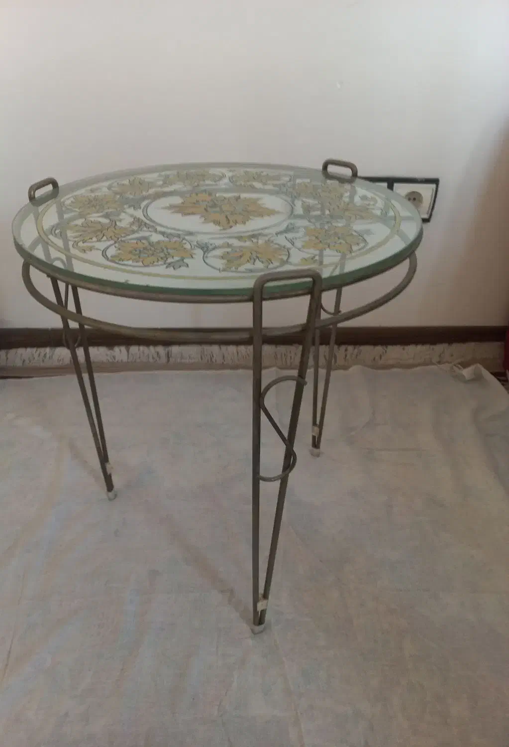 میز تلفن شیشه ای بسیار زیبا و شیک ( نو ) سالم|میز تلفن|تهران, نظامآباد|دیوار