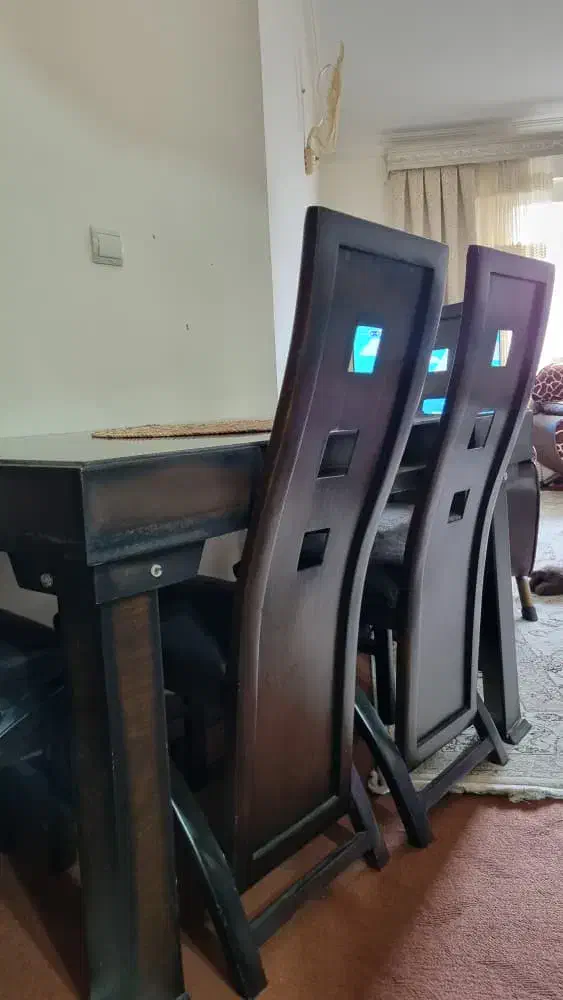 میز نهار خوری چهارنفره چوب|میز و صندلی غذاخوری|کیش, |دیوار