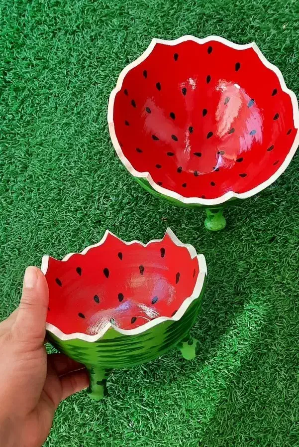 یلدای ها برای شب یلدا|ظروف سرو و پذیرایی|رشت, هلال احمر|دیوار