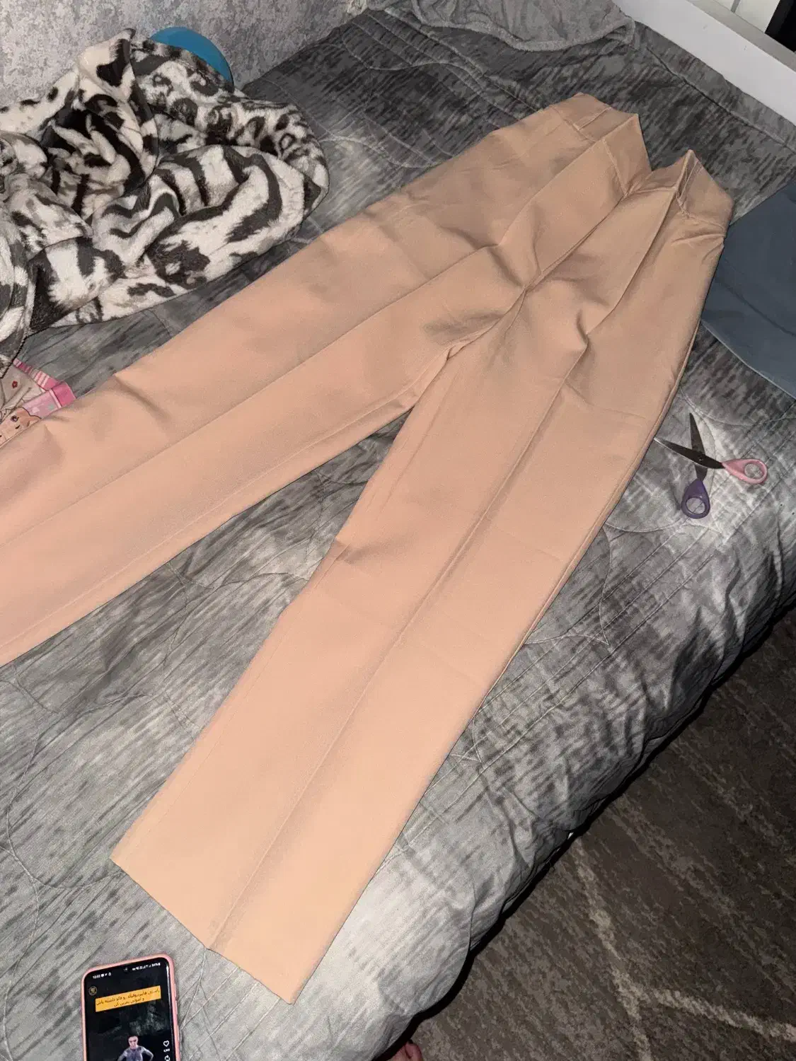 شلوار مازراتی|لباس|کرج, برغان|دیوار