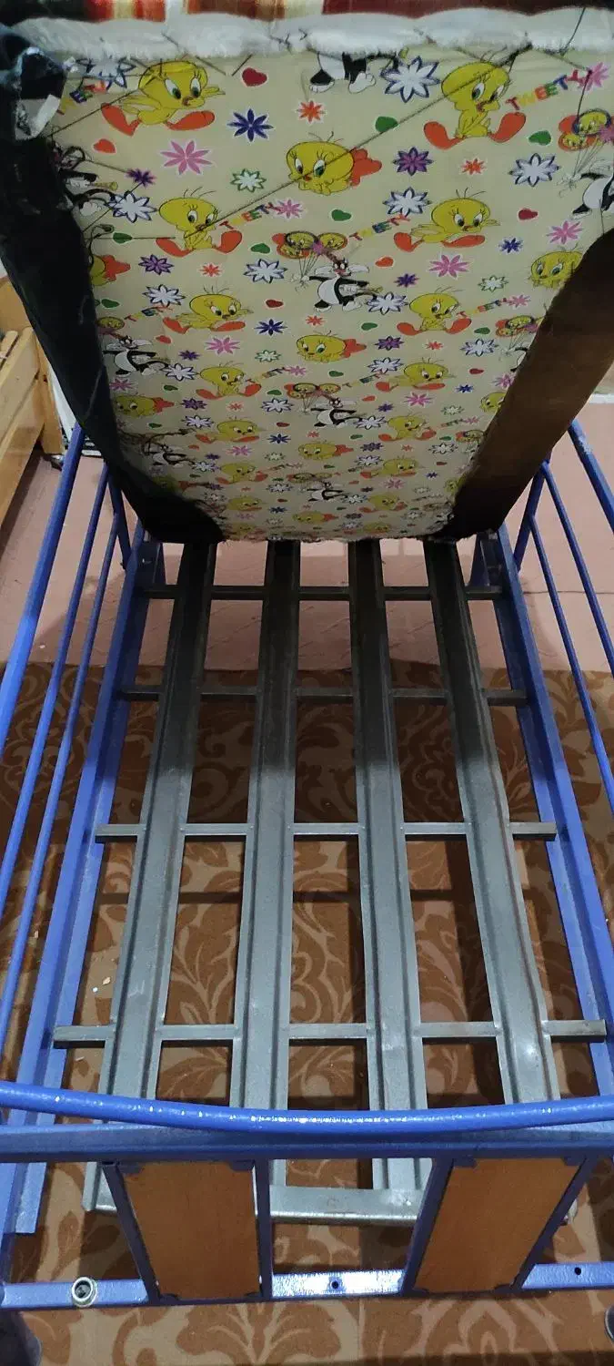 دو عدد تخت خواب بچگانه|تخت و سرویس خواب|الشتر, |دیوار