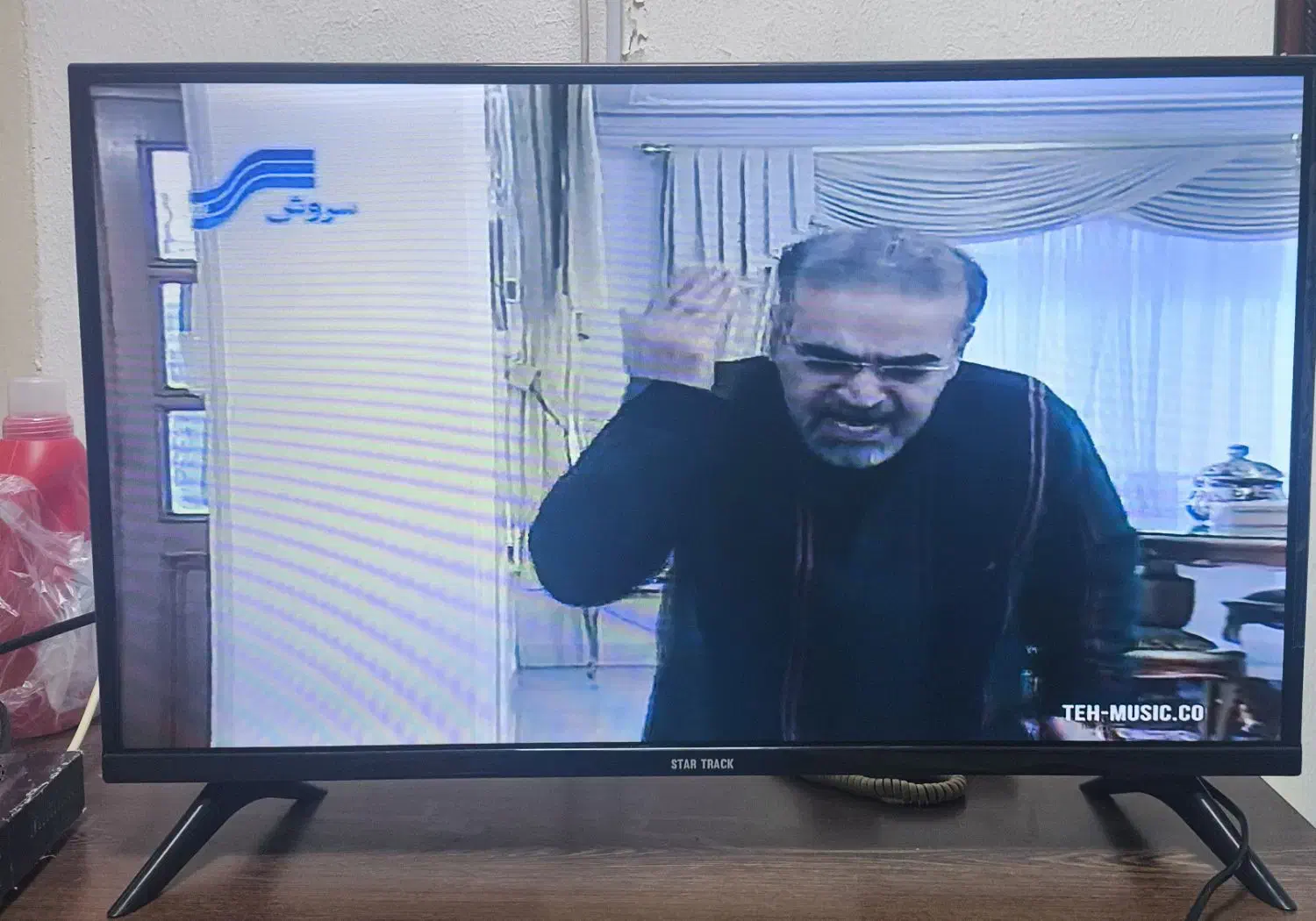 تیوی استارترک ۳۲ ال ای دی|تلویزیون و پروژکتور|بندر کنگان, |دیوار