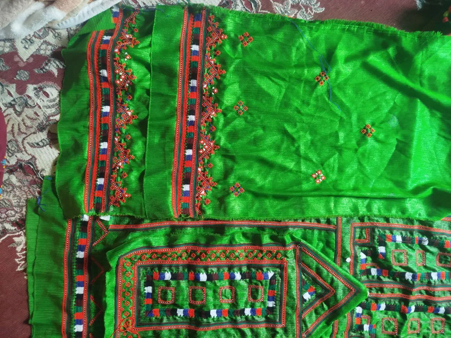 لباس بلوچی با دوچ موسوم تمیز نوح نوح|لباس|تلنگ, |دیوار