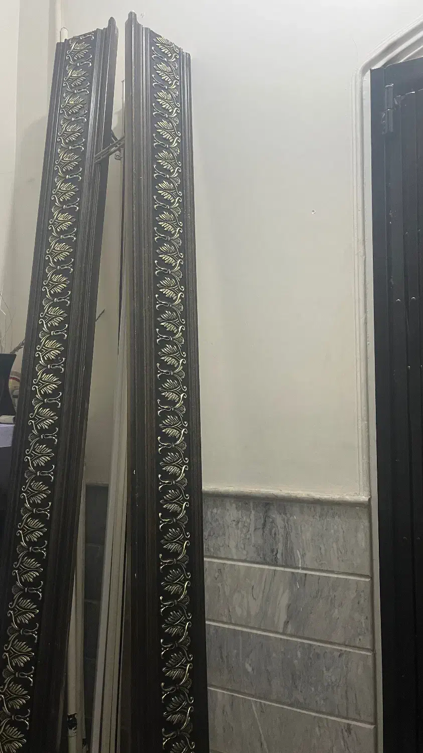 کتیبه و میله پرده|پرده، رانر، رومیزی|قم, بنیاد|دیوار