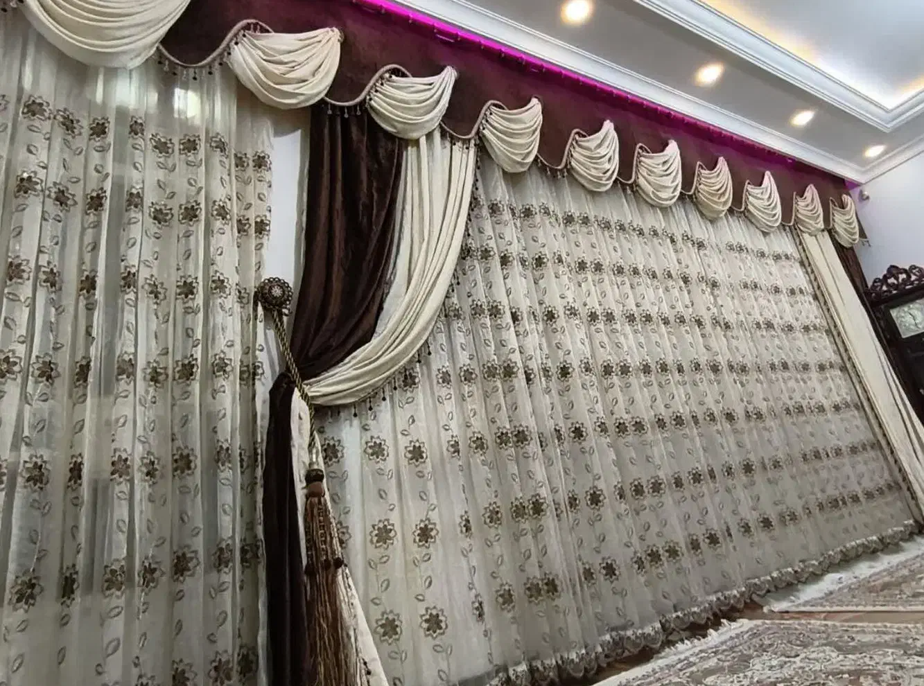 پرده|پرده، رانر، رومیزی|الشتر, |دیوار