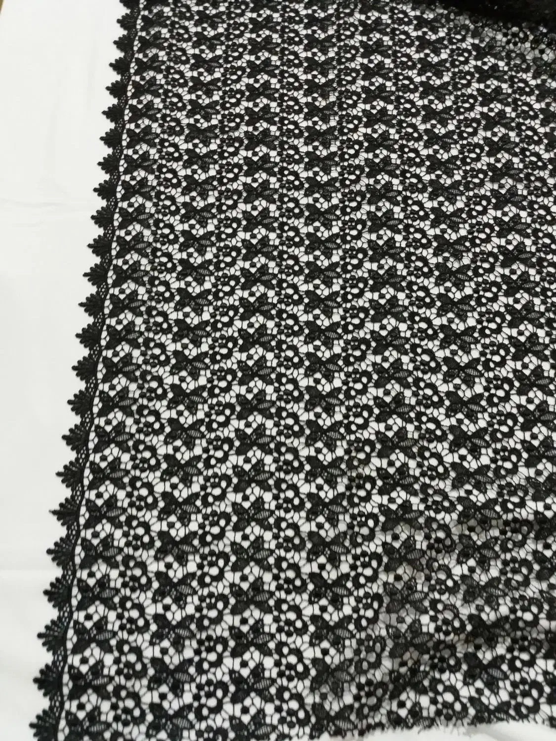 گیپور|لباس|قزوین, |دیوار