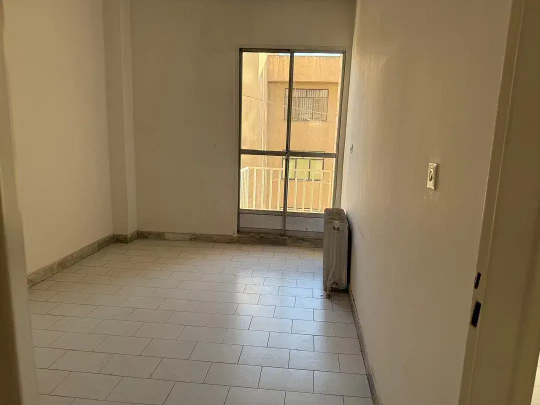 بلوار شهدا /صادقیه /۹۰متری / ۲خواب / نورگیر