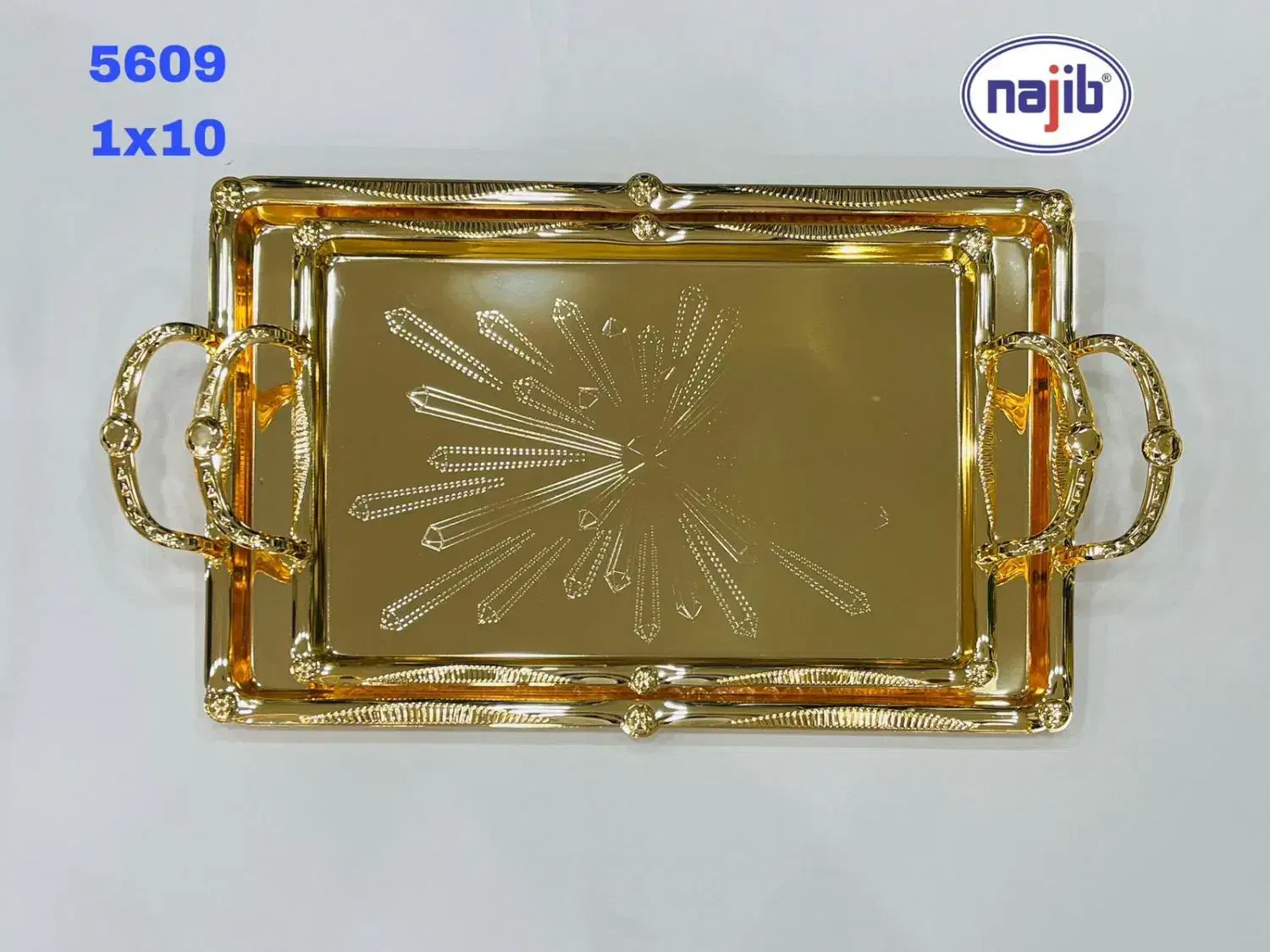 سینی ۲تیکه وارداتی طلایی و نقره کیفیت خوب|ظروف سرو و پذیرایی|تهران, شوش (باغ آذری)|دیوار