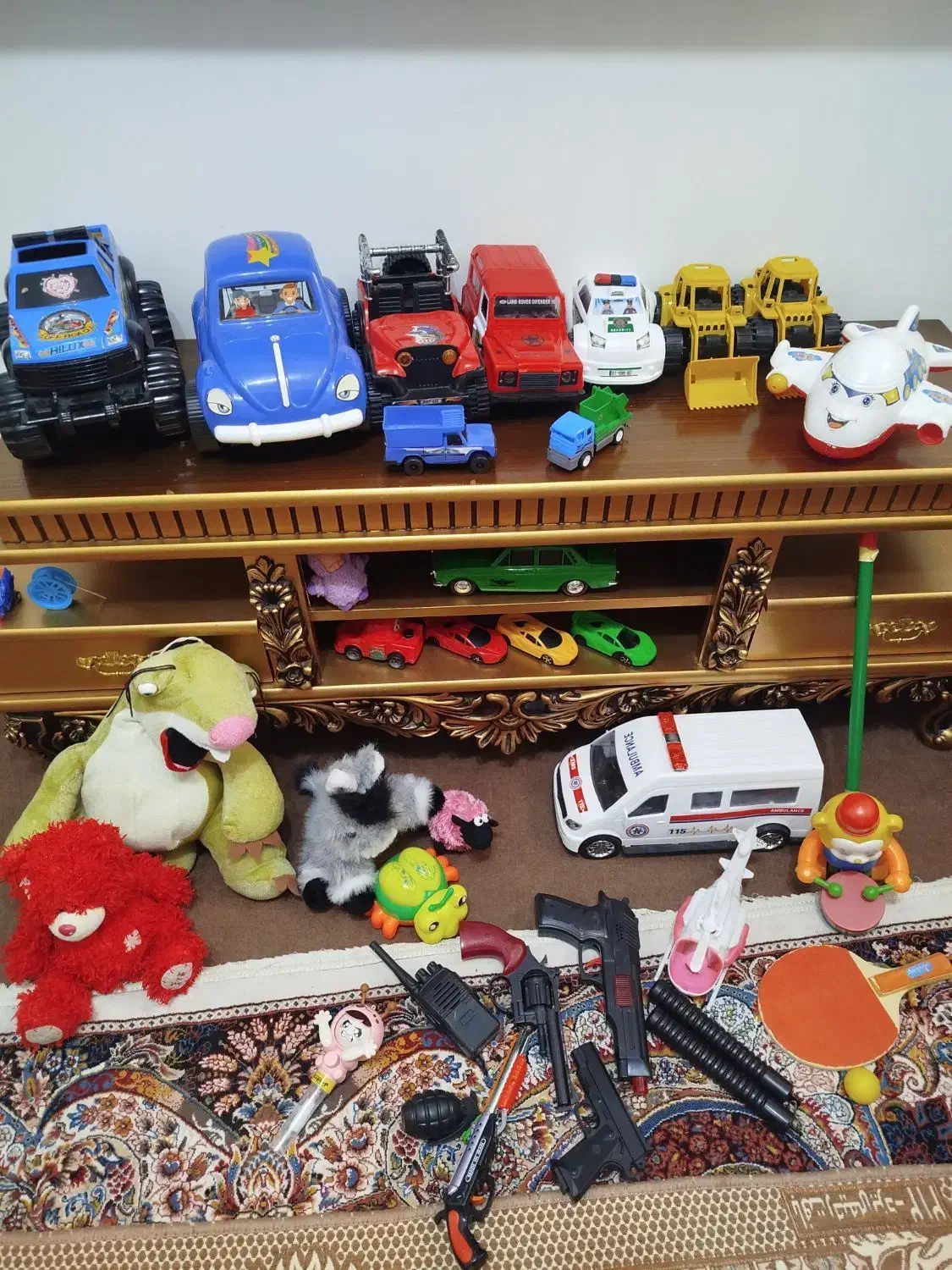 اسباب بازی|اسباب‌بازی بچه|لولمان, |دیوار