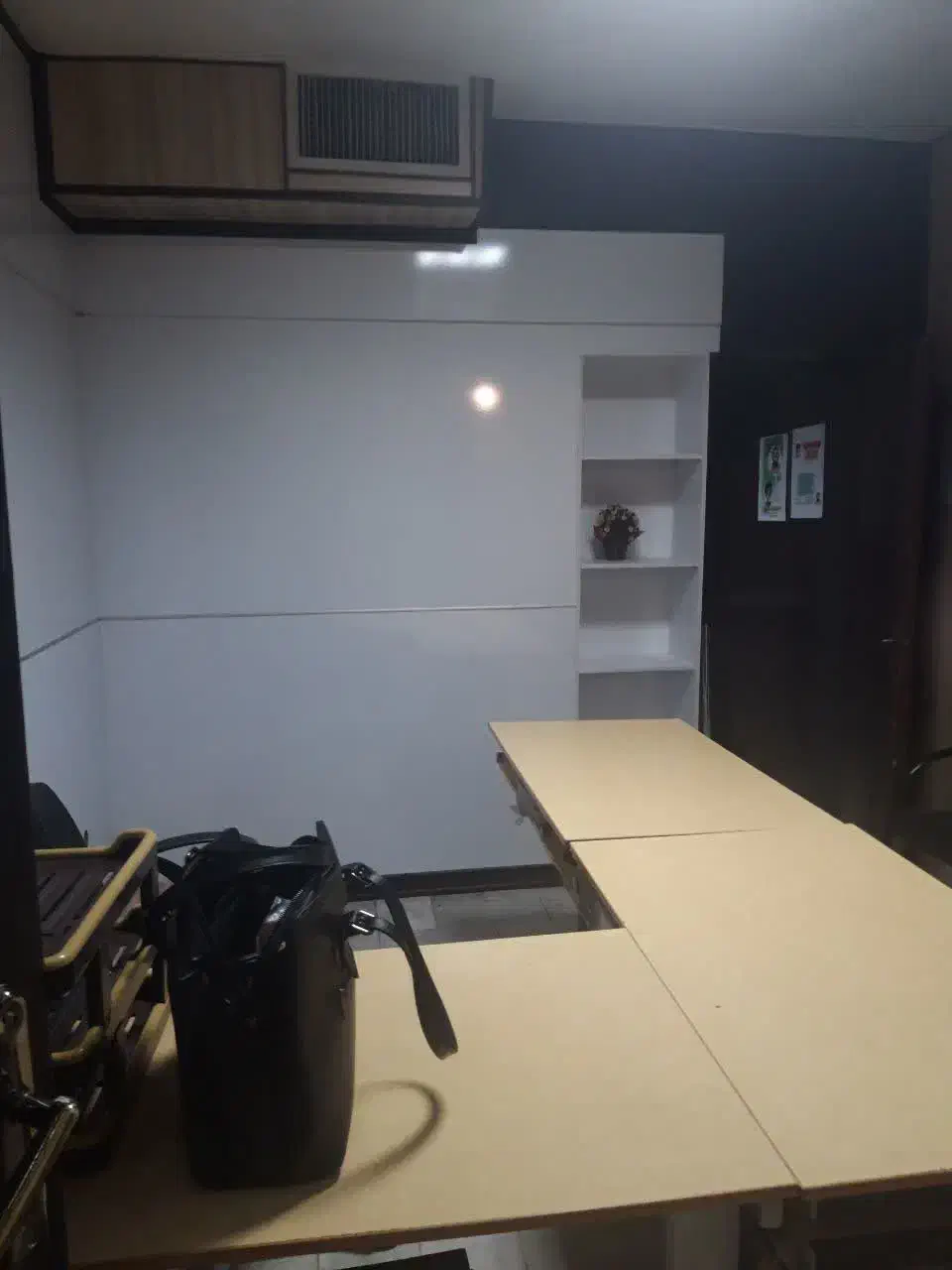 اجاره دفتر فلکه احمدآباد|اجارهٔ کوتاهمدت دفتر کار و فضای آموزشی|اصفهان, احمدآباد|دیوار