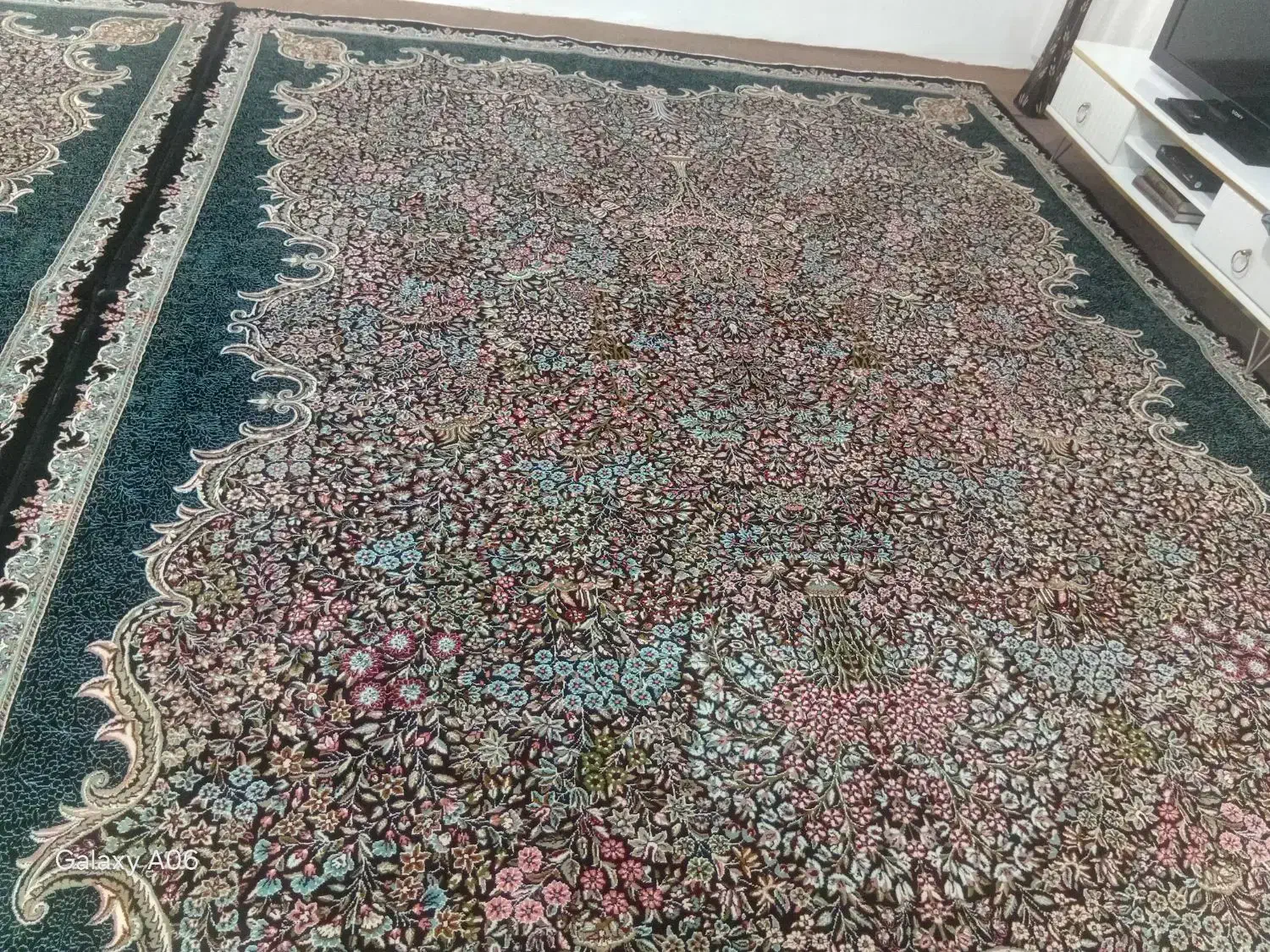 فرش ۱۲متری مایل ب معاوضعم هستم|فرش|ماهیدشت, |دیوار