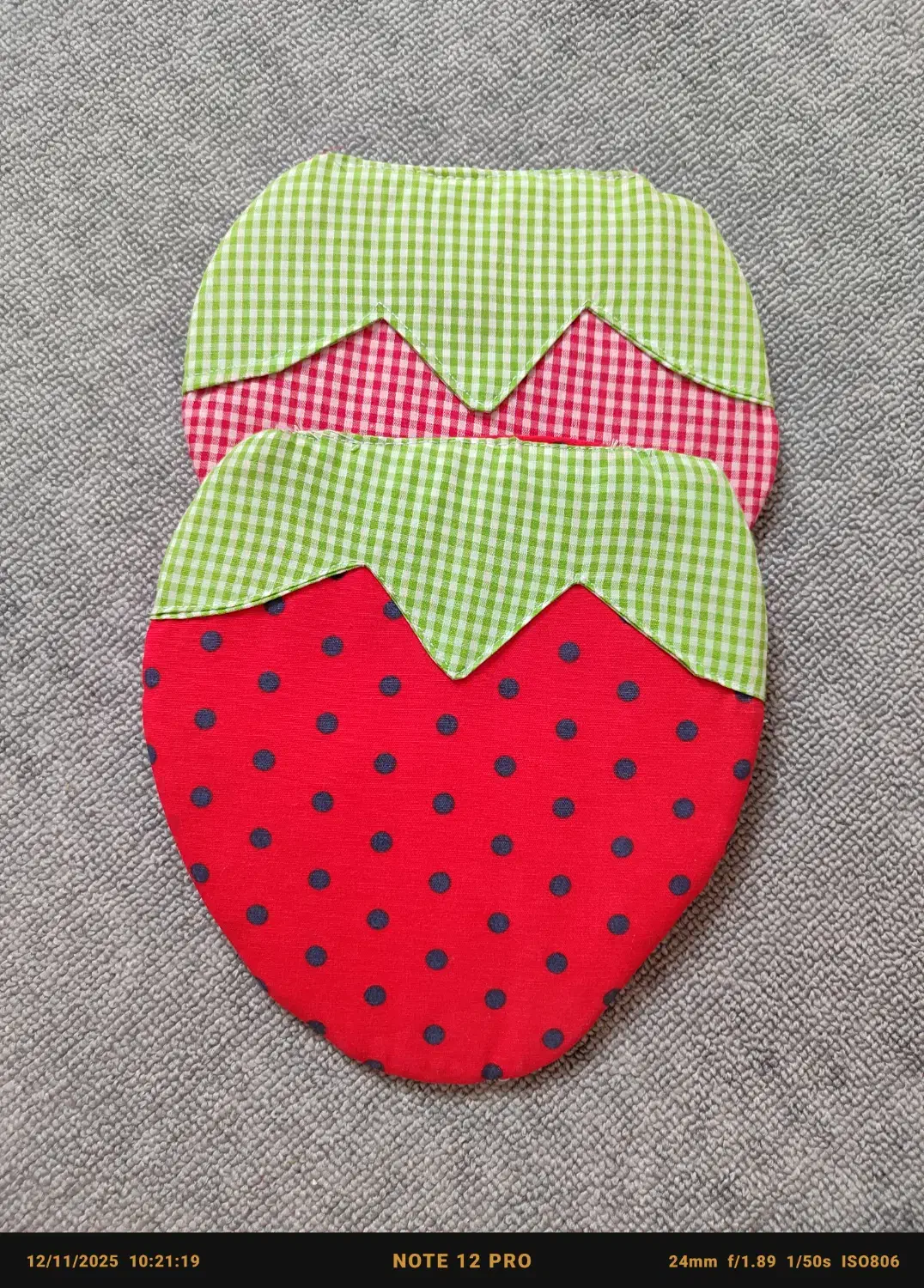 دستگیره آشپزخانه طرح توت فرنگی|سفره، حوله، دستمال آشپزخانه|صدرا-فارس, فاز ۱|دیوار