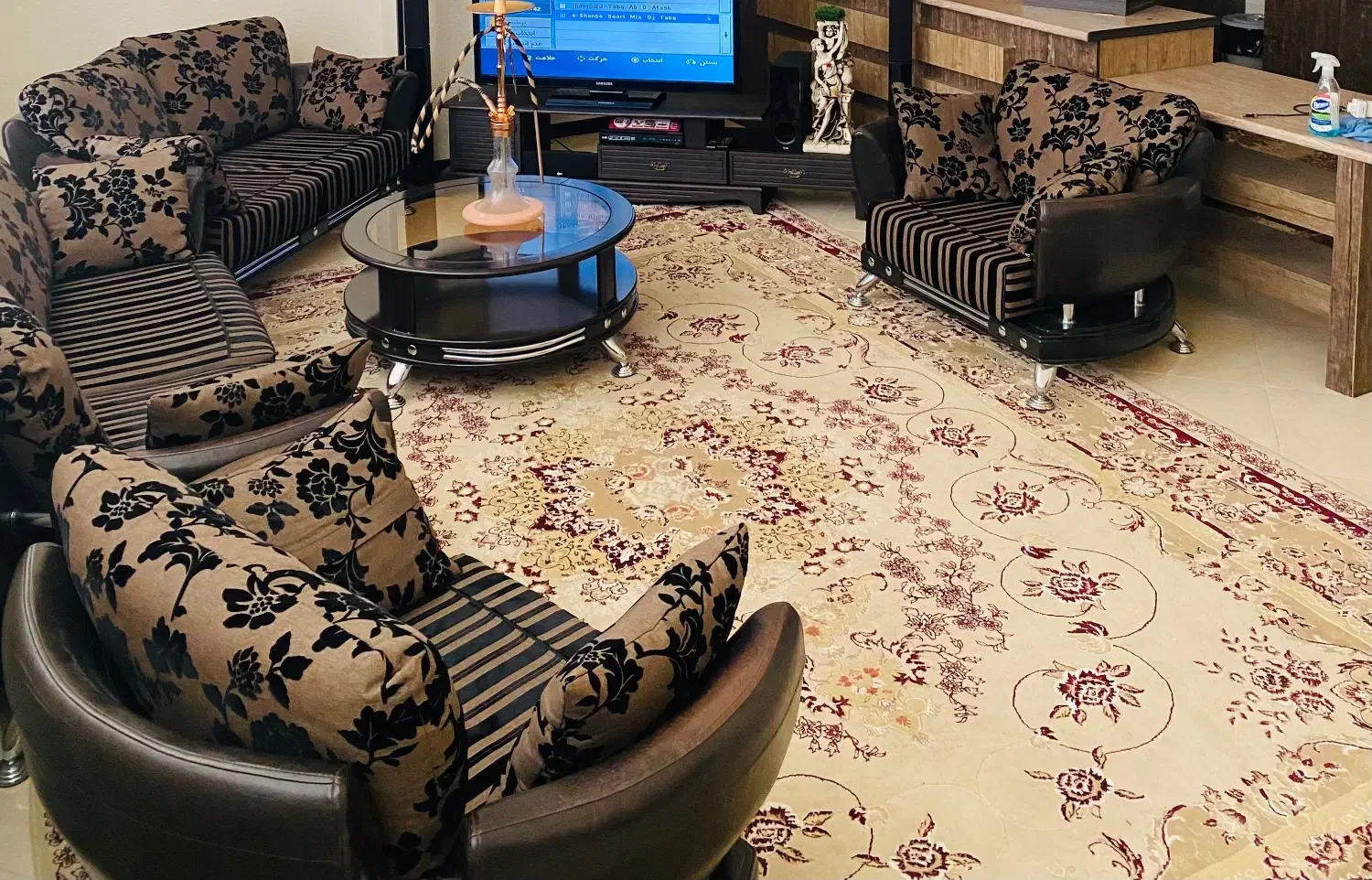 فروش مبل راحتی|مبلمان خانگی و میز عسلی|شاهینشهر, خانه کارگر|دیوار