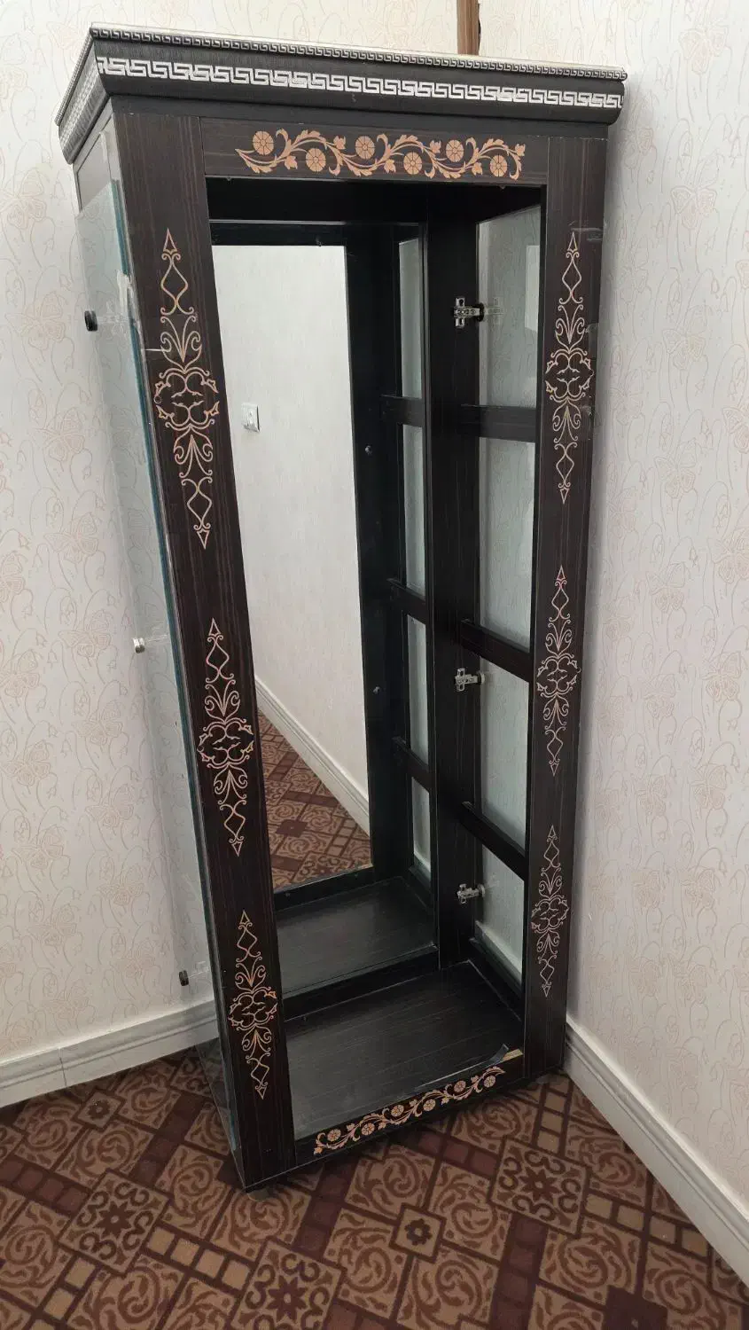 ویترین|بوفه، ویترین، کنسول|خمینیشهر, |دیوار