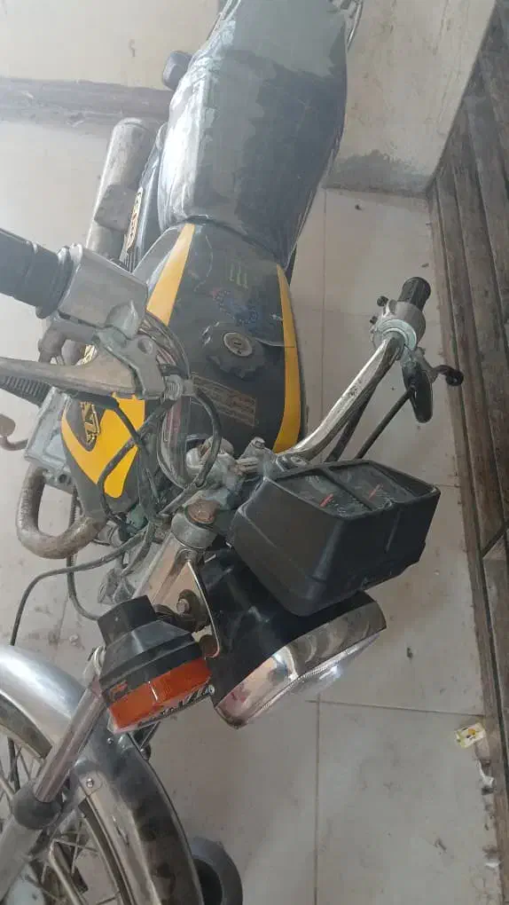 موتور سیجی ۱۲۵|موتورسیکلت|قشم, |دیوار