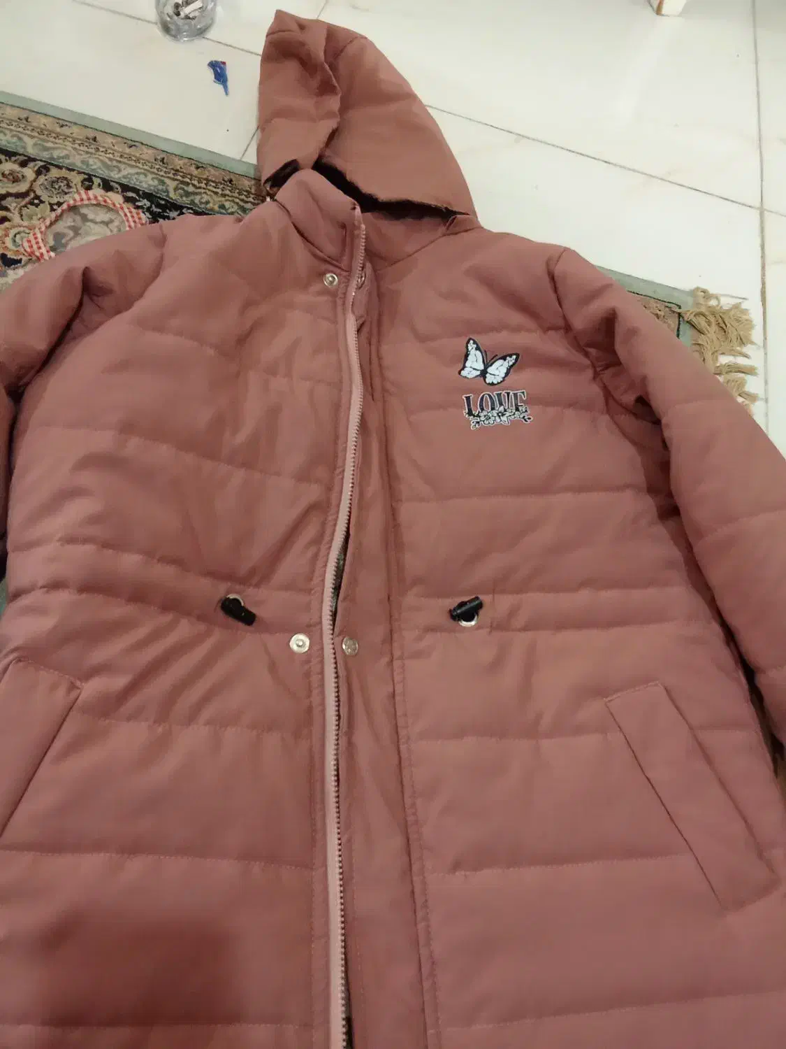 کاپشن|لباس|رشت, شهرک صبا|دیوار