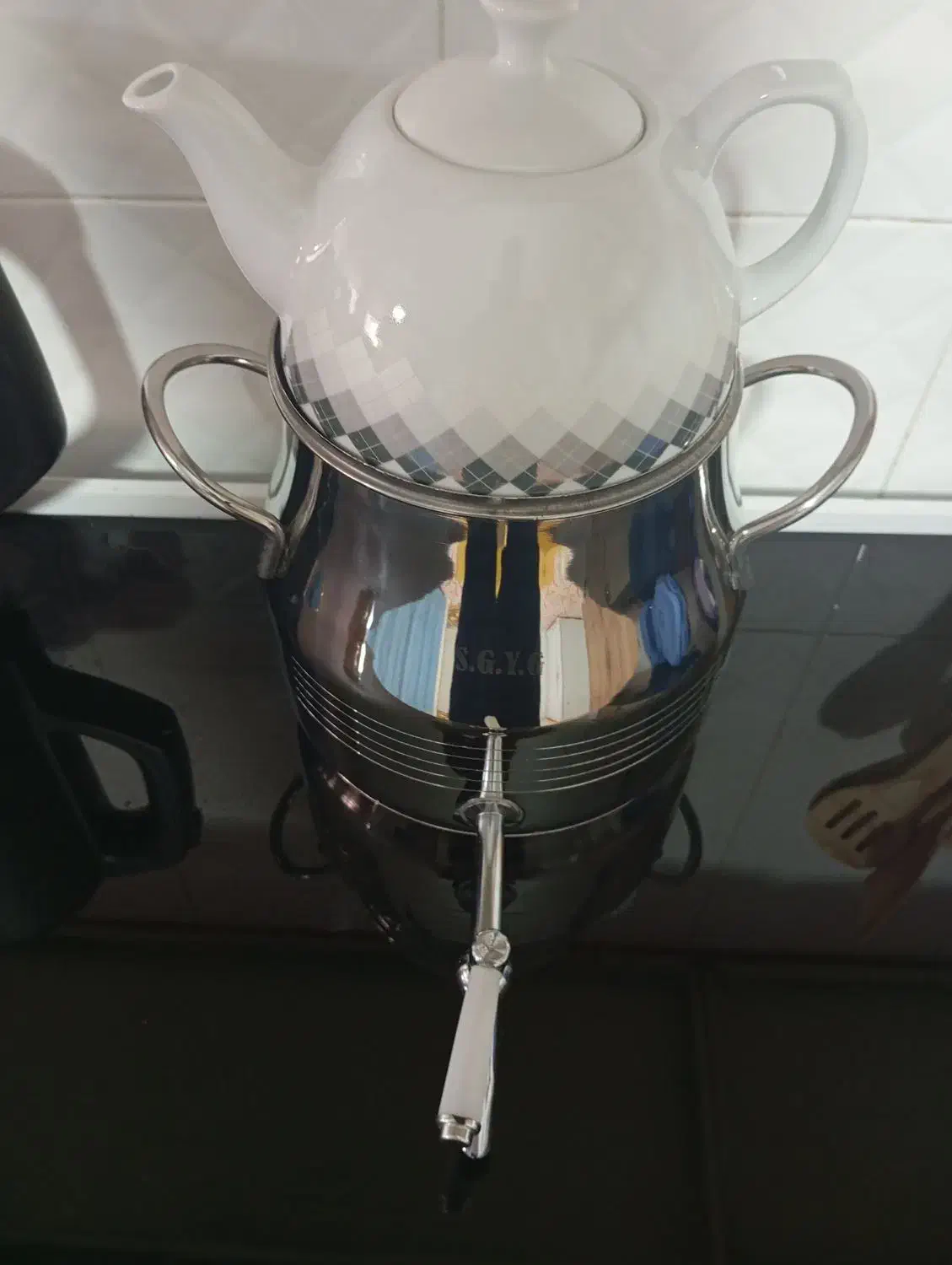 کتری قوری و کتری برقی|قوری، کتری، قهوهساز دستی|جلفا, |دیوار