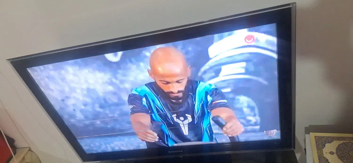 تلوزیون|تلویزیون و پروژکتور|بومهن, |دیوار